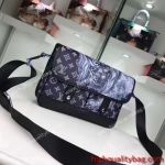 High Quality Replica Louis Vuitton MESSENGER PM Mens Black Shoulder bag for sale